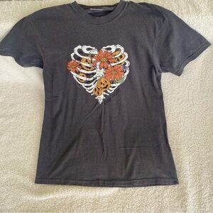 NWOT Women’s Halloween Tee